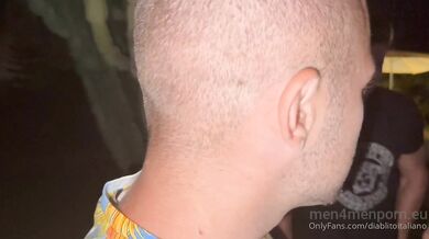 Denis Dosio – Midnight jacuzzi Ft. thony_grey, garyxprivate, emmetcharm, alann23, melvinmoore, jesusxvip, manuel_dosio