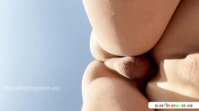 Svandylove – Andy and Sven fuck on the beach