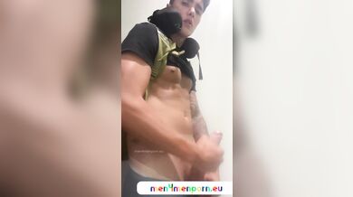 wazgod121 – Well a 2 hour delays means one thing bash in the toilets