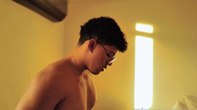 Daniel Zambrano Fucks Lorenzo Bold