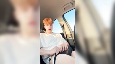 Valentin Mehinagic jacking off in his car