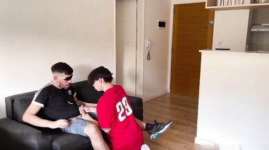 Helping My Injured Friend By Giving Head - Aguxxxtin